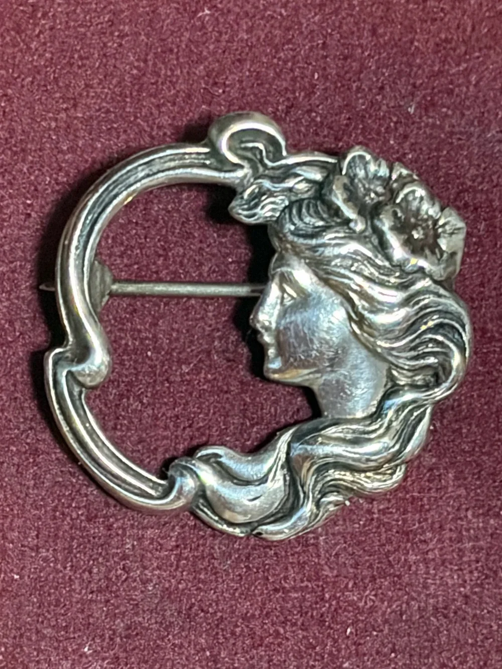 Art Nouveau Sterling Silver Lady Pin/Brooch